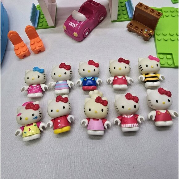 Sanrio Hello Kitty Lot of 10 Mini Figures And Assorted Mega Bloks - Picture 2 of 16